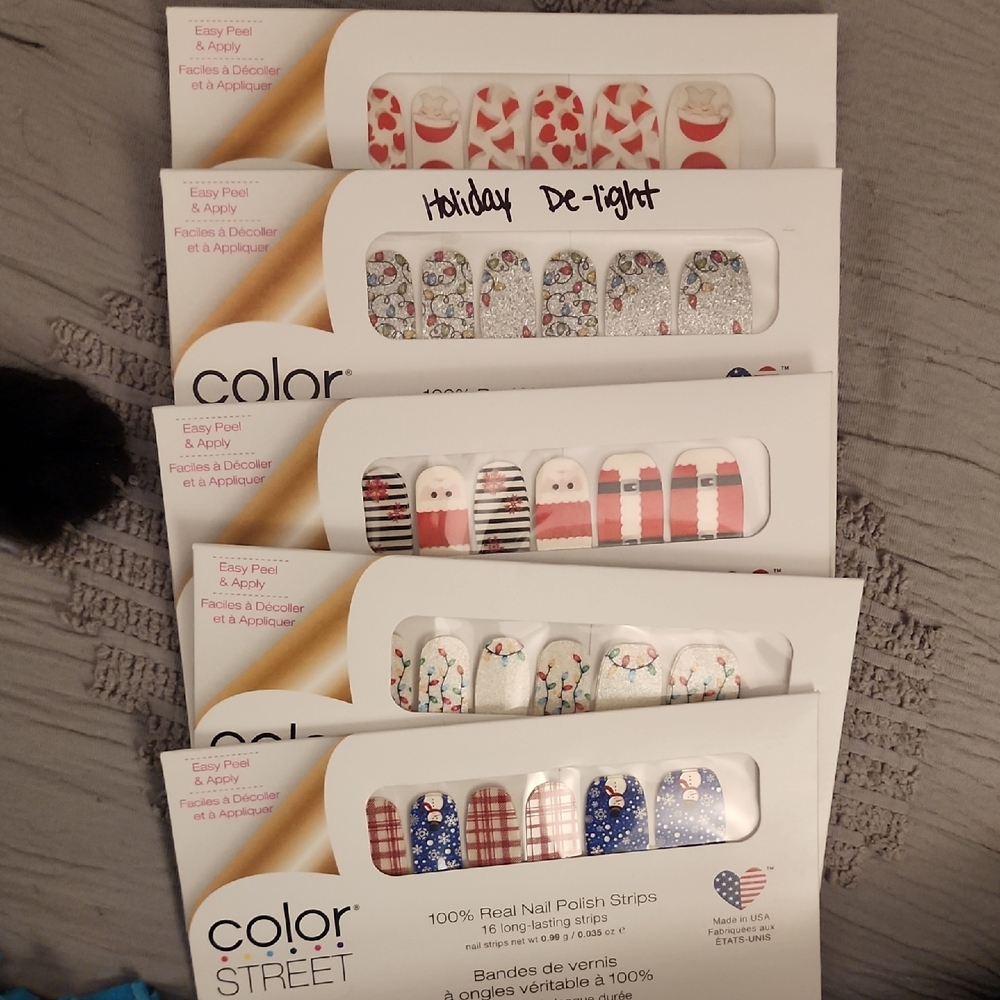 Color Street Holiday Delight Nail Strips